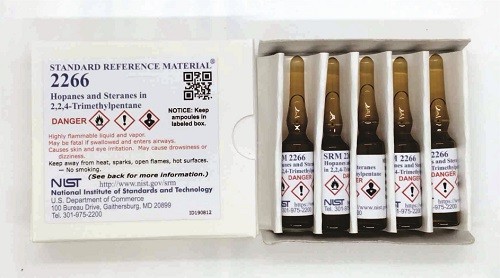  SRM 2266 - 2，2，4三甲基戊烷中的厚樸烷和甾烷